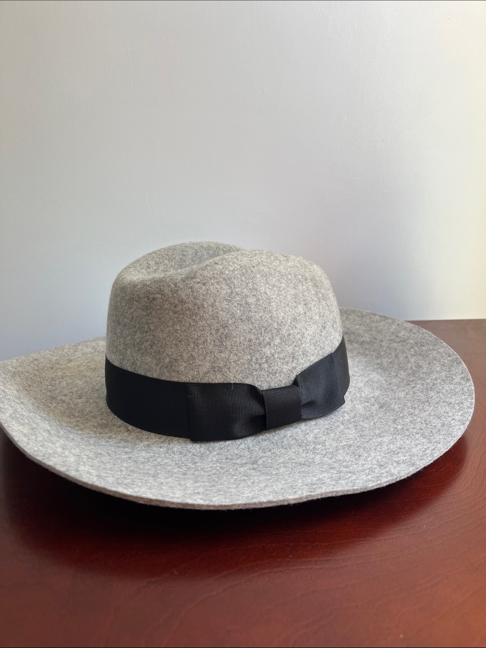 Gray Wool Felt Wide-Brim Fedora with Black Band - Ace of Something